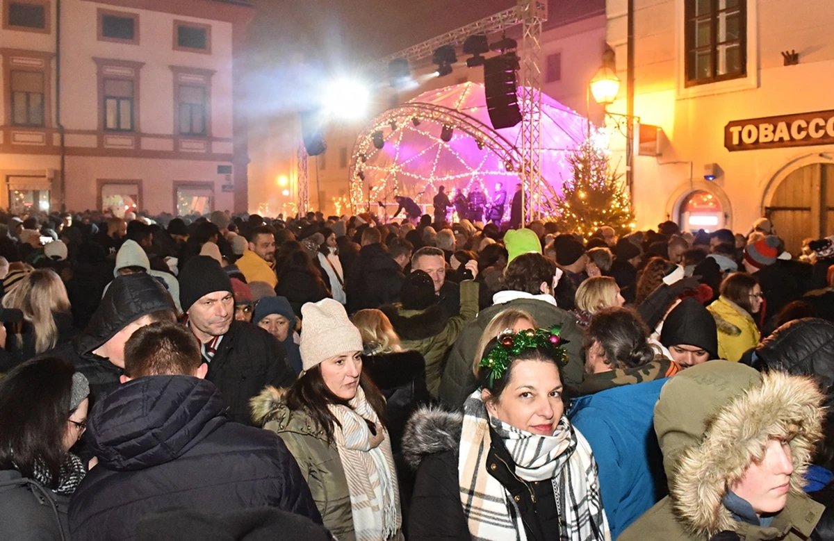 nova godina 2024 – vzhr 20