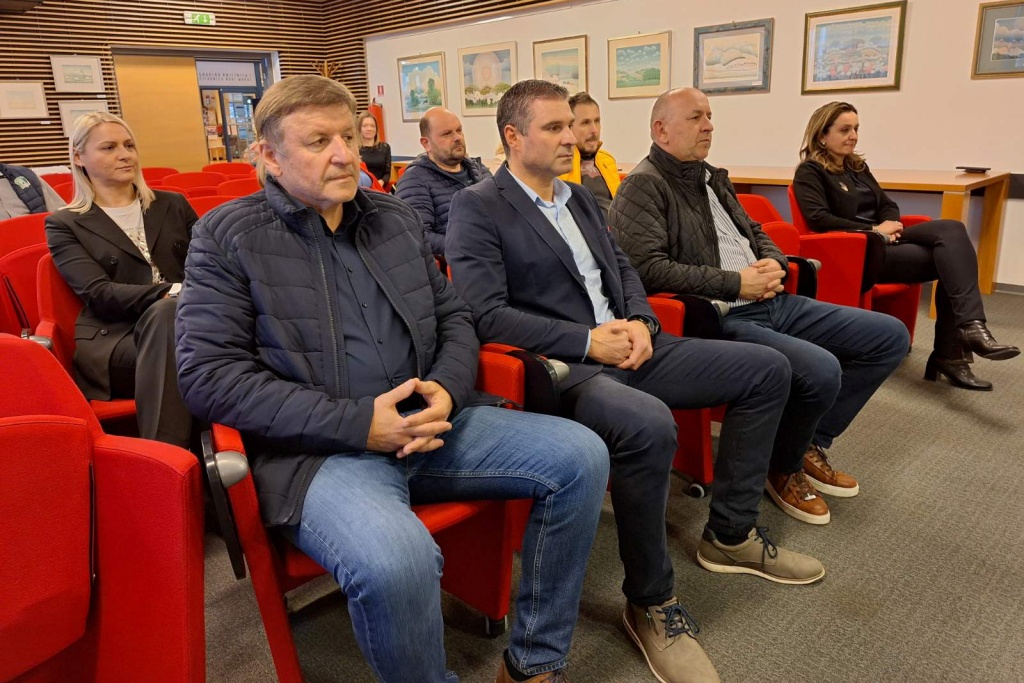 novi marof-upravna zgrada, sporazum (4) novi marof-upravna zgrada, sporazum (4)