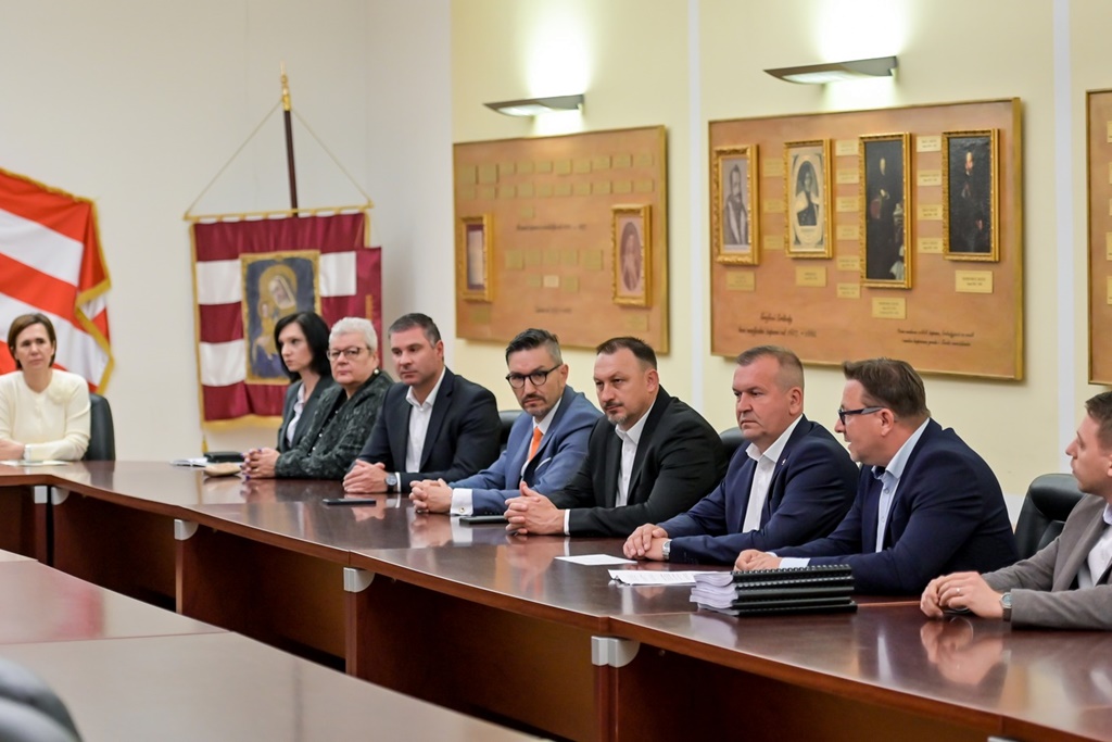 obv potpisivanje ugovora (18)
