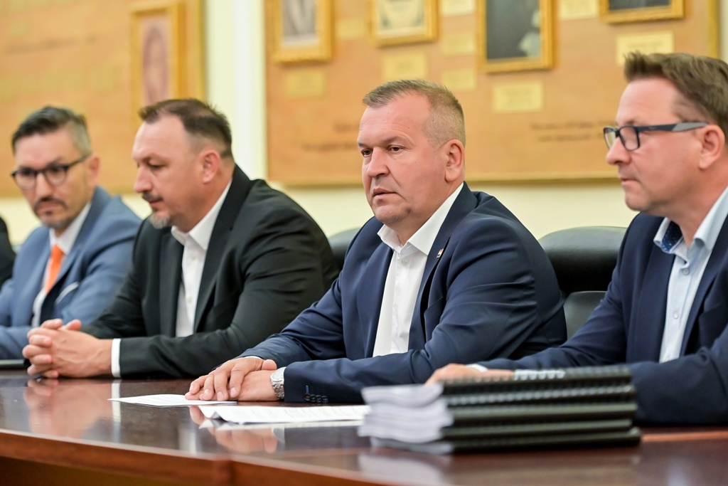 obv potpisivanje ugovora (3)