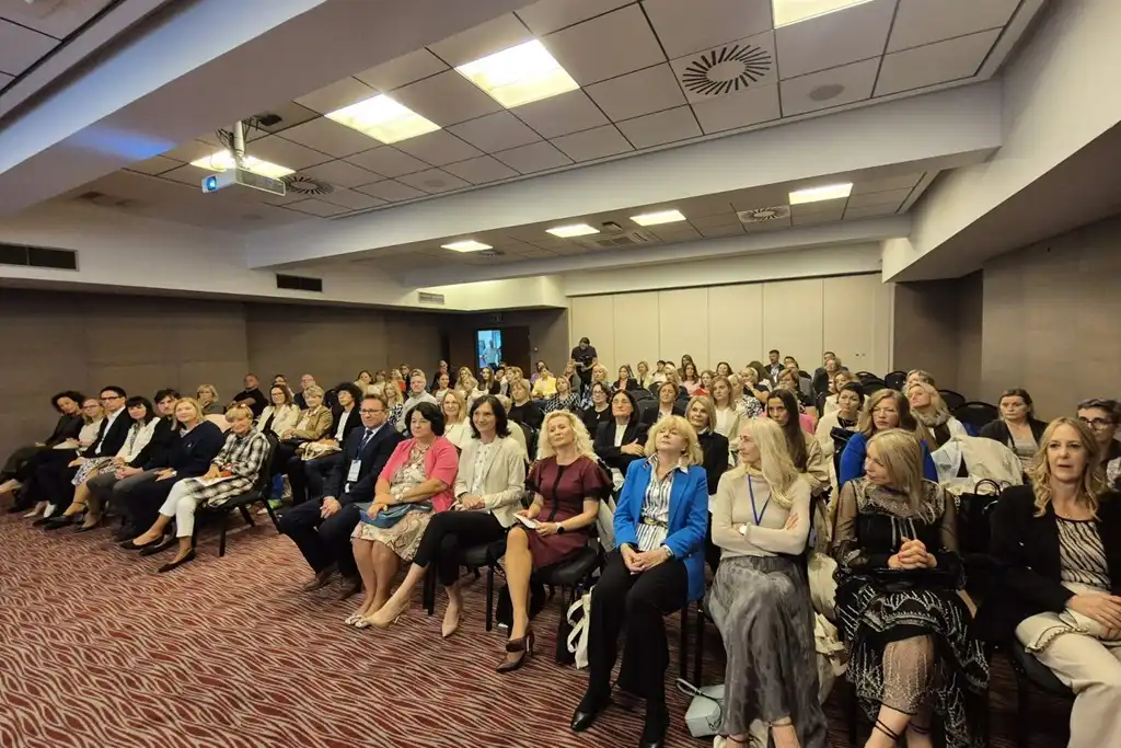 obv simpozij (9) obv simpozij (9)