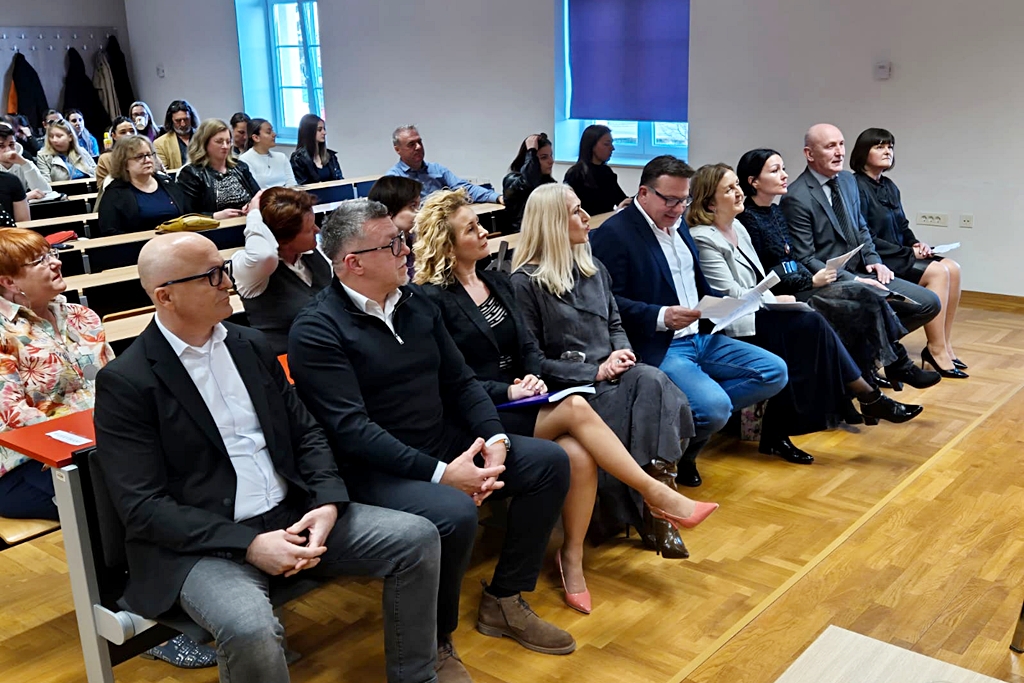 obv-sveuciliste sjever-panel rasprava (22) obv-sveuciliste sjever-panel rasprava (22)