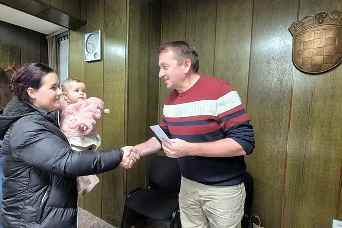 omb stipendije i bebe (11) – mali bukovec