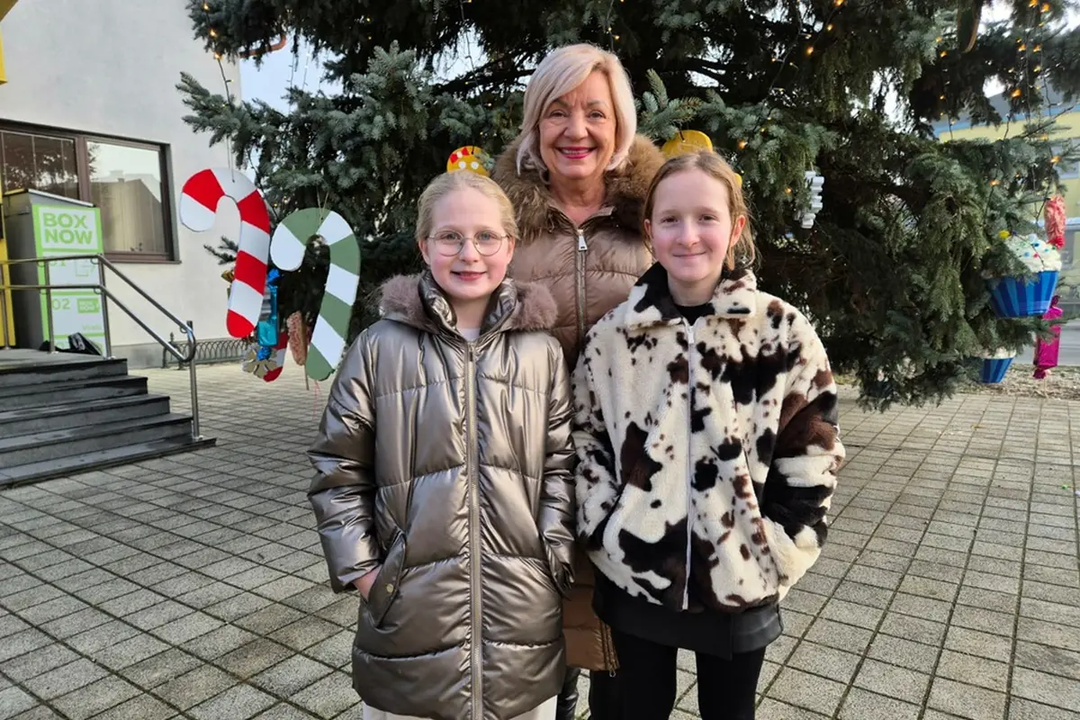 otb ukraseno drvce (9)