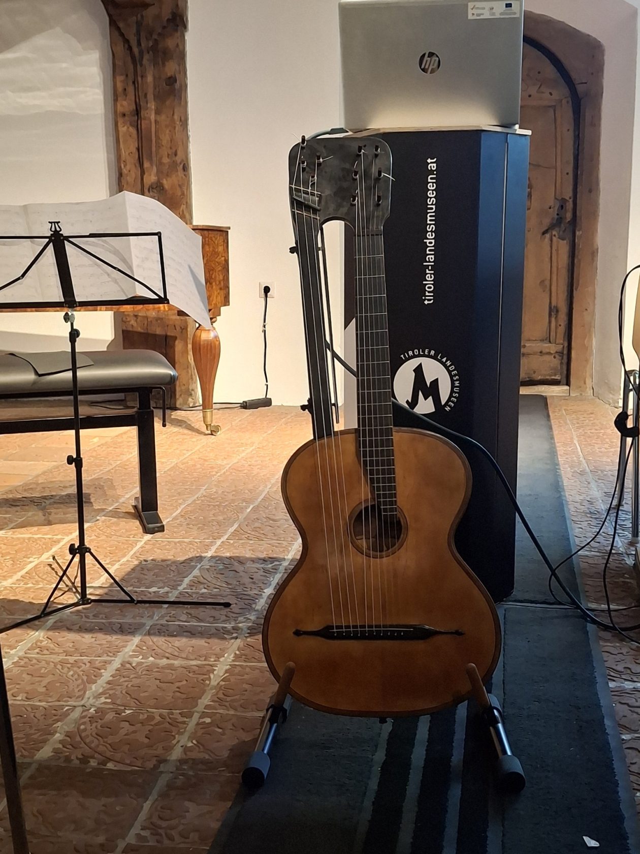 padovec gitara padovec gitara