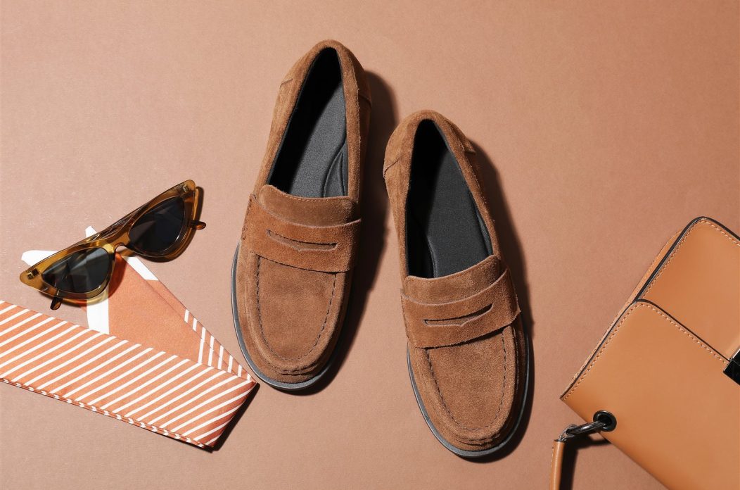 pair-of-stylish-brown-shoes-bag-and-accessories-o-2026-01-11-10-59-31-utc