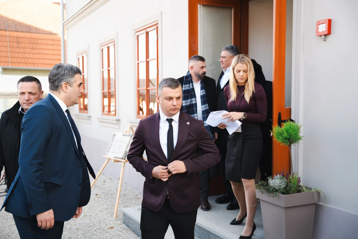 petrijanec zoran milanovic zeljko posavec – opcina p 65 petrijanec zoran milanovic zeljko posavec – opcina p 65