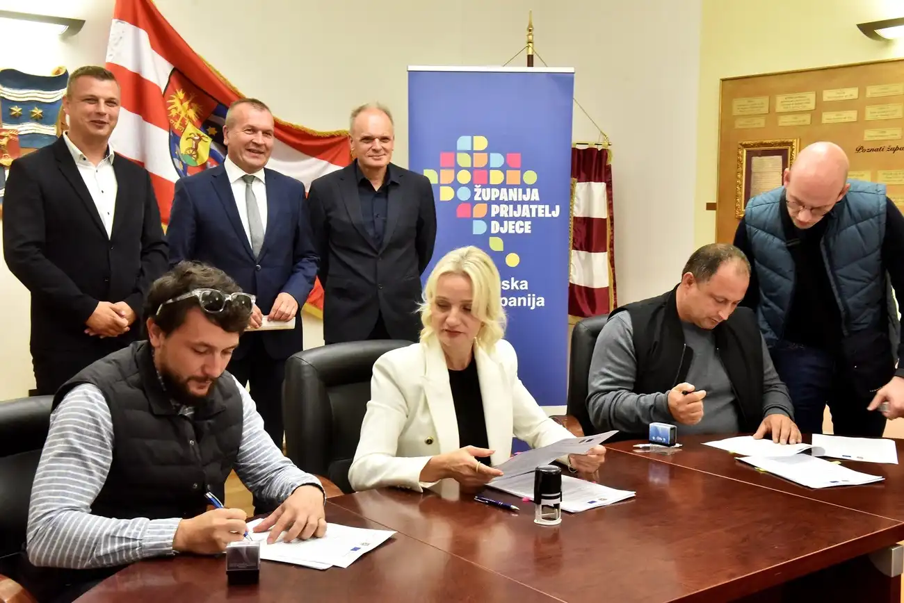 potpisivanje ugovora (1) potpisivanje ugovora (1)