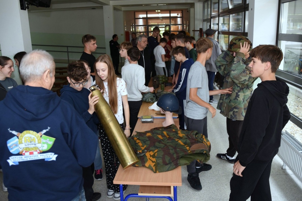 predavanje o domovinskom ratu pš remetinec (12)