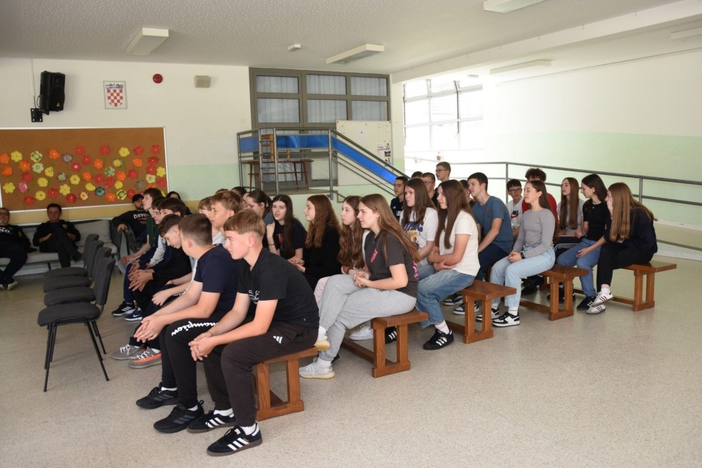predavanje o domovinskom ratu pš remetinec (14)