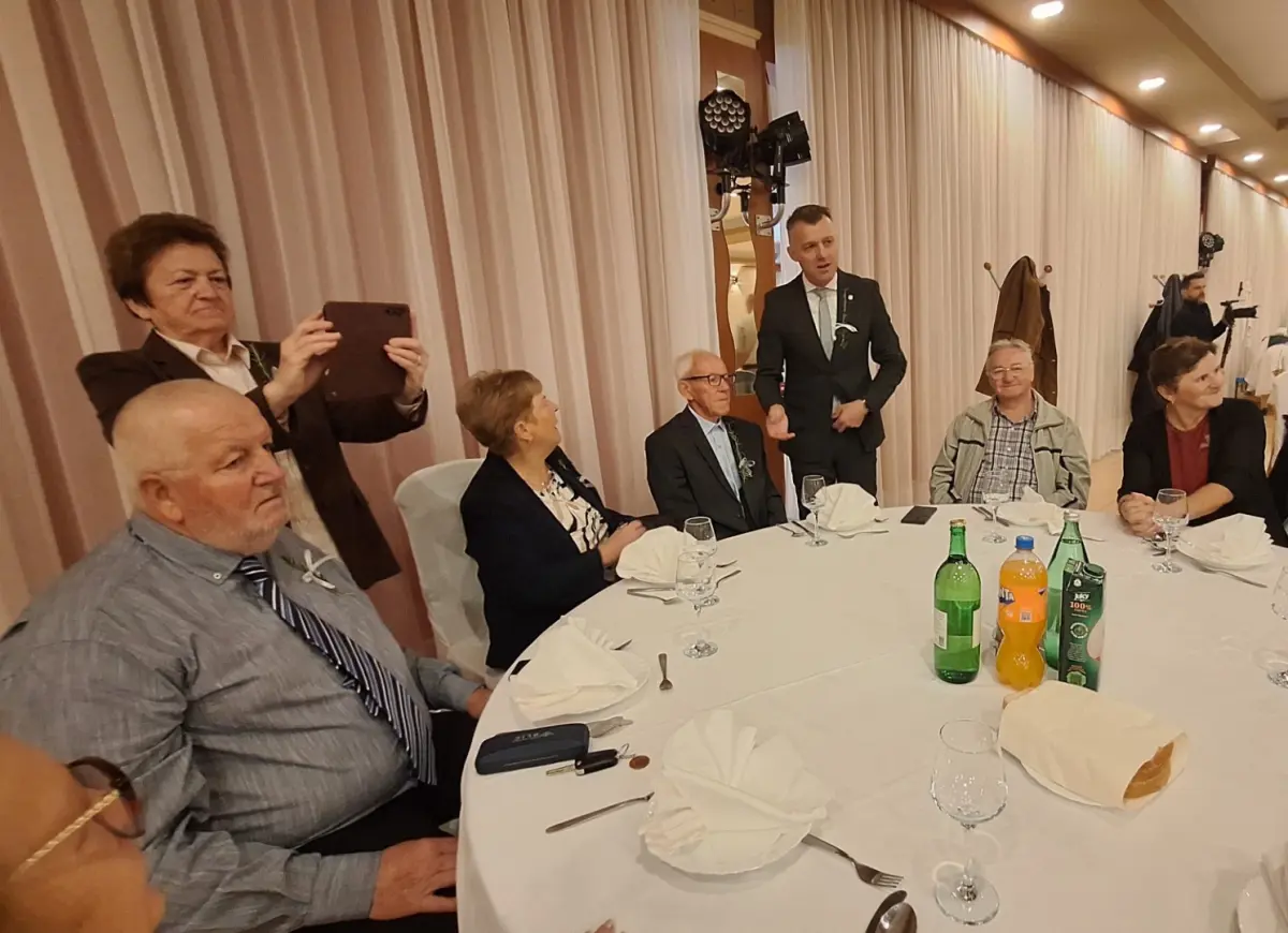 proslava_zlatni_dijamantni_pir_umirovljenici_2025 (28) proslava_zlatni_dijamantni_pir_umirovljenici_2025 (28)