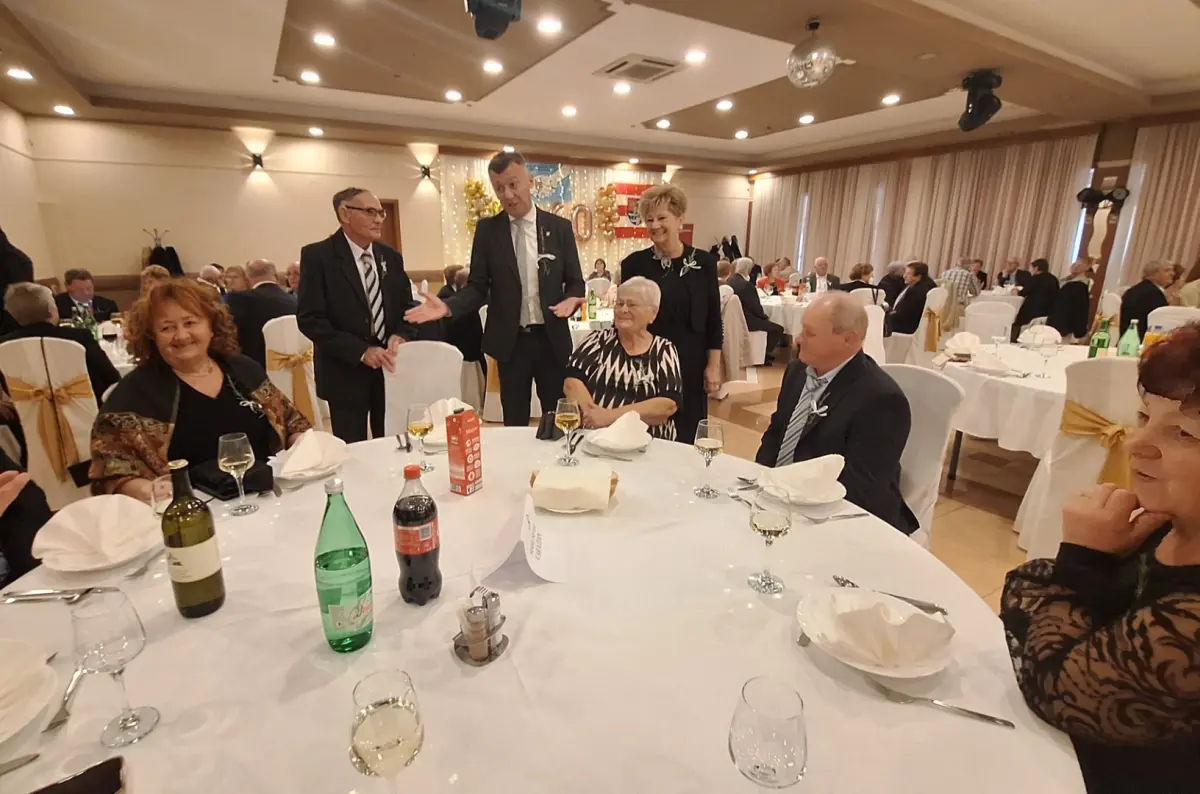 proslava_zlatni_dijamantni_pir_umirovljenici_2025 (34) proslava_zlatni_dijamantni_pir_umirovljenici_2025 (34)
