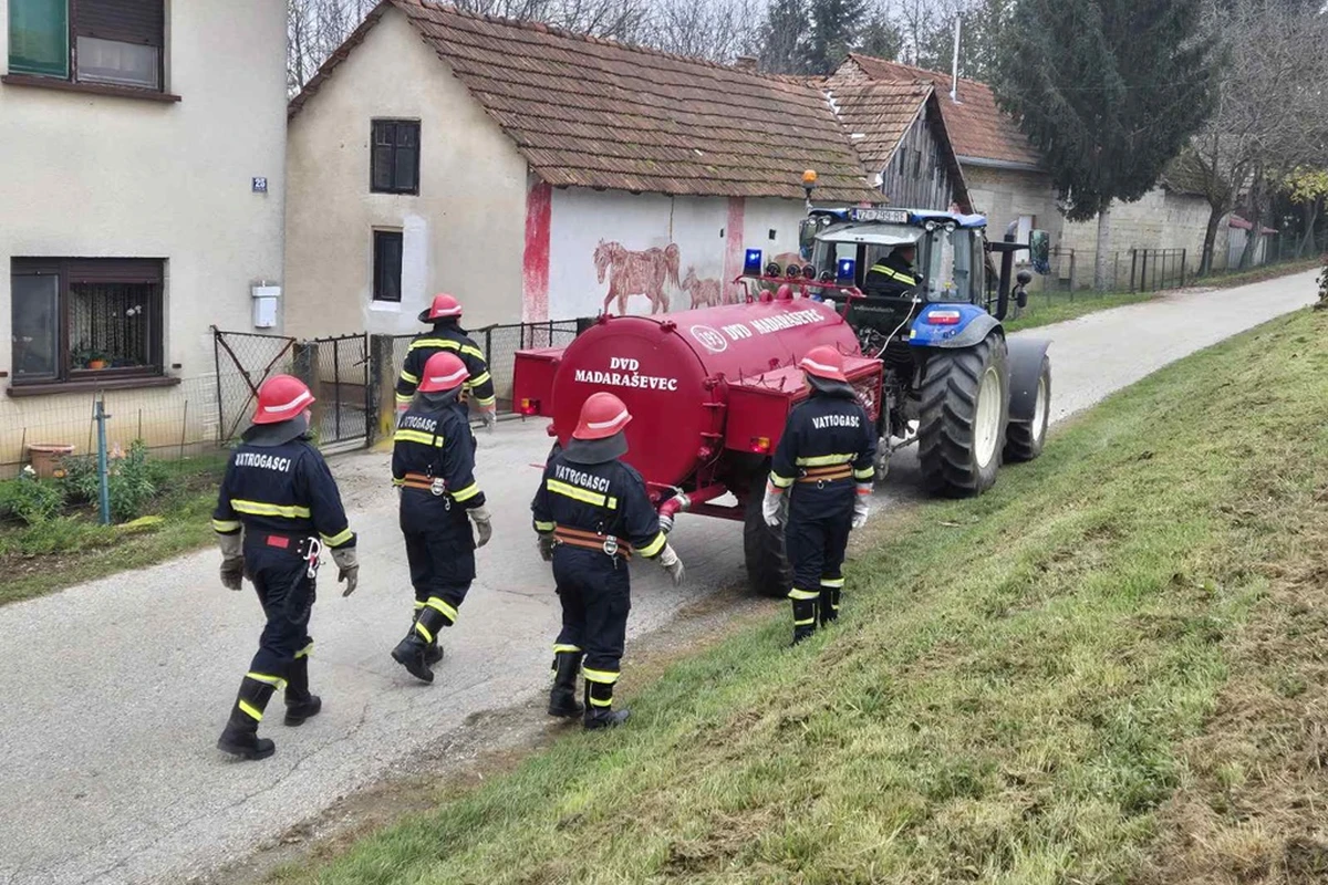 rivalno vjezba vatrogasci – foto opcina martijanec 02