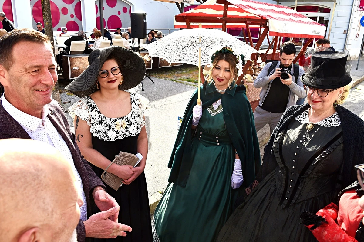 sajam antikviteta11 – kresimir djuric sajam antikviteta11 – kresimir djuric