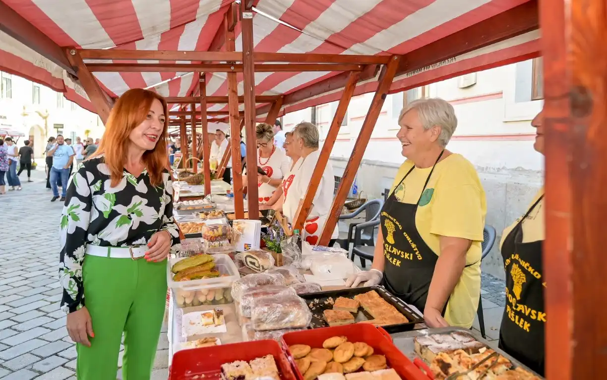 sajam_poljoprivrednih_udruga_savez_dan_zupanije_2024 (14) sajam_poljoprivrednih_udruga_savez_dan_zupanije_2024 (14)