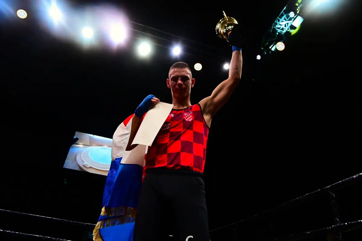 savate omega 08 savate omega 08