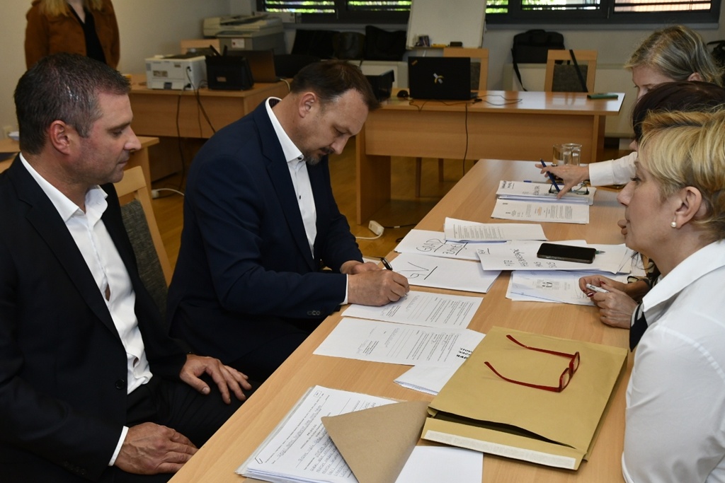 sinisa jenkac-kandidatura (2) sinisa jenkac-kandidatura (2)