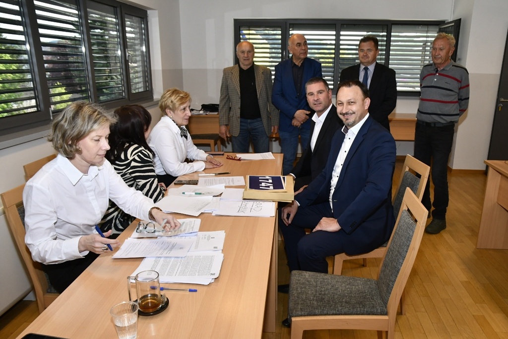 sinisa jenkac-kandidatura (6) sinisa jenkac-kandidatura (6)