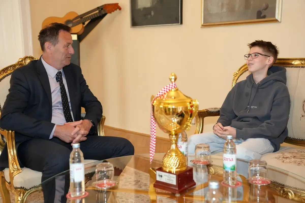 stk starr redjep bosilj – grad vz 03