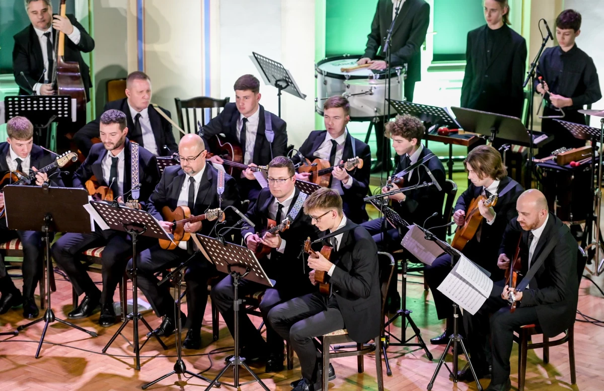 tamburaski orkestar bobic enjingi vinska simfonija – koncertni ured vz 07 tamburaski orkestar bobic enjingi vinska simfonija – koncertni ured vz 07