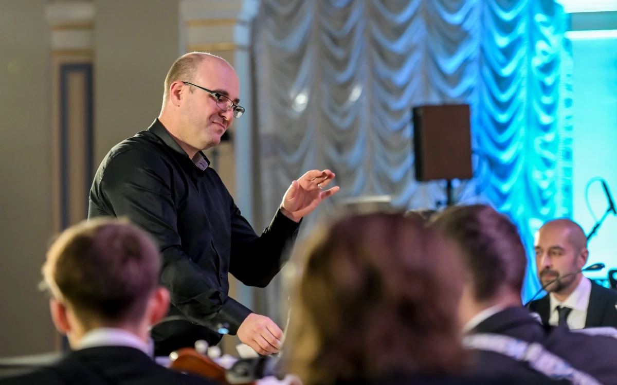 tamburaski orkestar bobic enjingi vinska simfonija – koncertni ured vz 21 tamburaski orkestar bobic enjingi vinska simfonija – koncertni ured vz 21