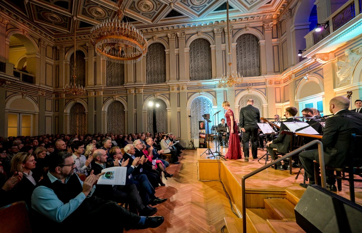 tamburaski orkestar bobic enjingi vinska simfonija – koncertni ured vz 22 tamburaski orkestar bobic enjingi vinska simfonija – koncertni ured vz 22