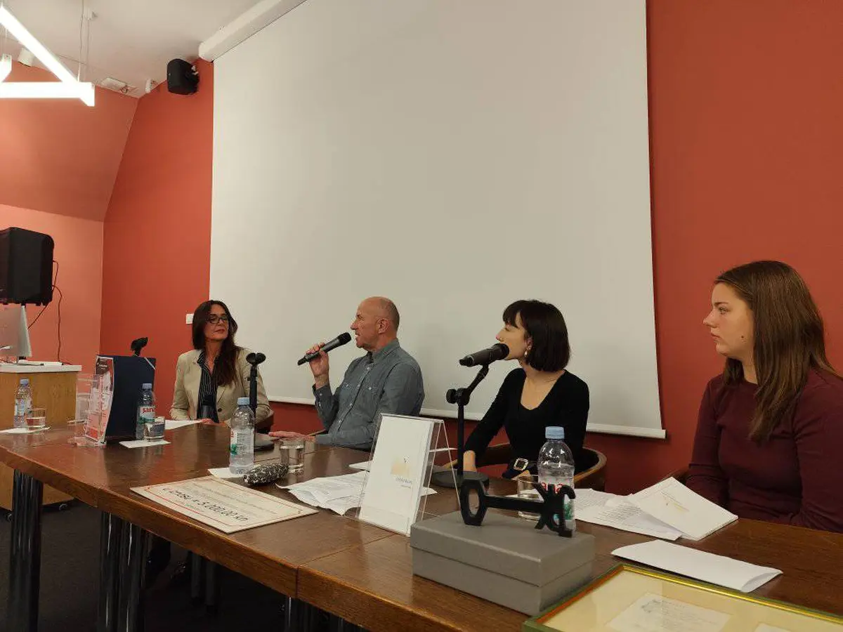 tomislav ribic – gradska knjiznica 02 tomislav ribic – gradska knjiznica 02