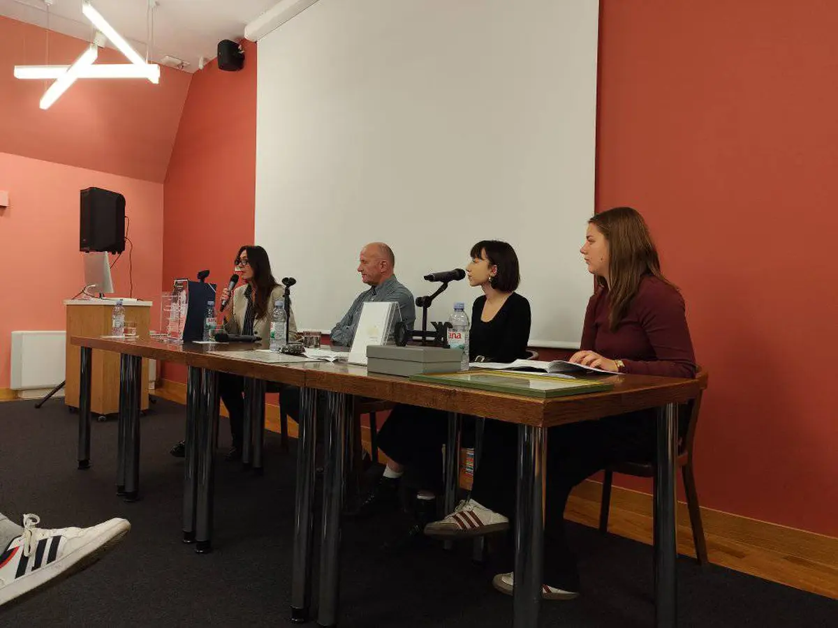 tomislav ribic – gradska knjiznica 03 tomislav ribic – gradska knjiznica 03