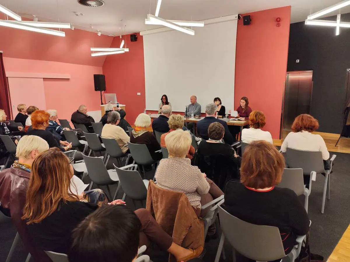 tomislav ribic – gradska knjiznica 07 tomislav ribic – gradska knjiznica 07