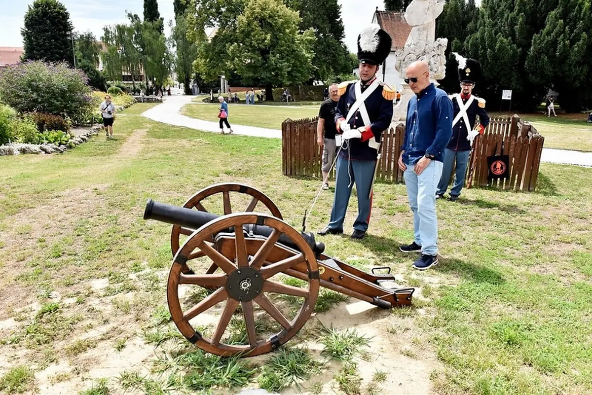 top bruno ister – varazdinska gradjanska garda 01 top bruno ister – varazdinska gradjanska garda 01