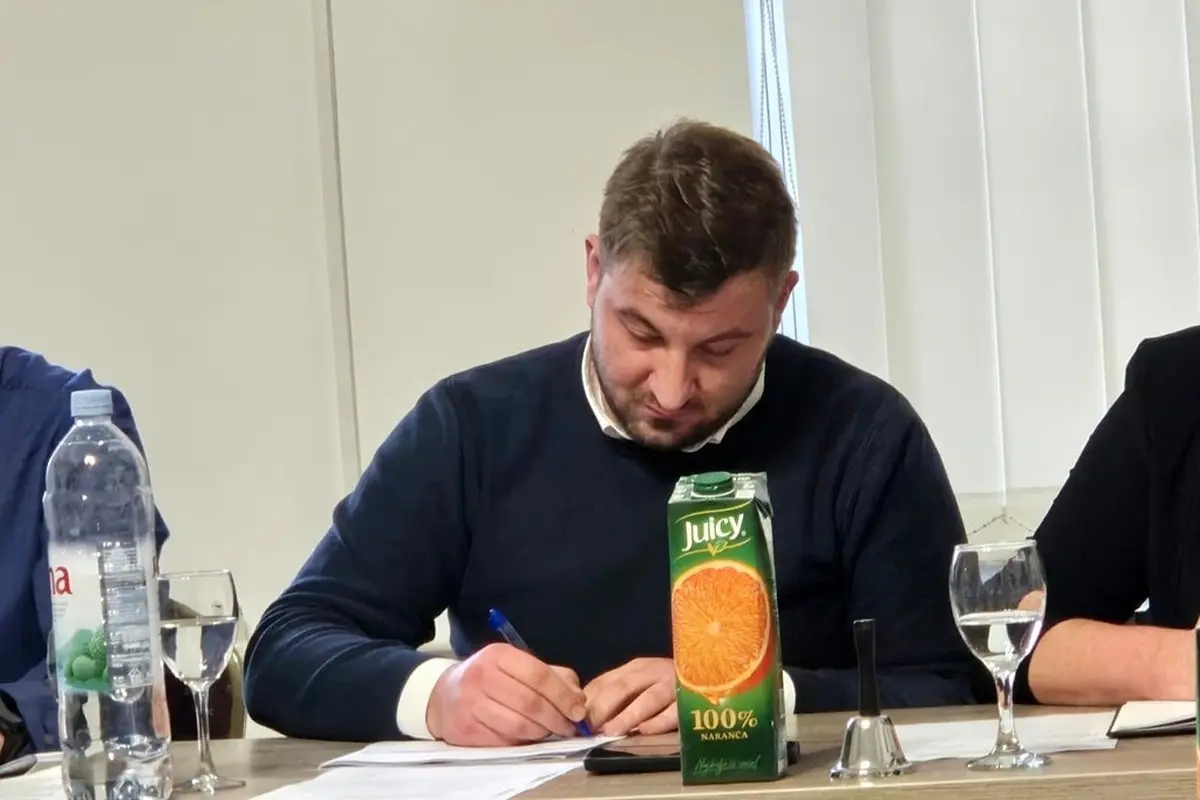 toplice-gradsko vijece-gvt (12) toplice-gradsko vijece-gvt (12)