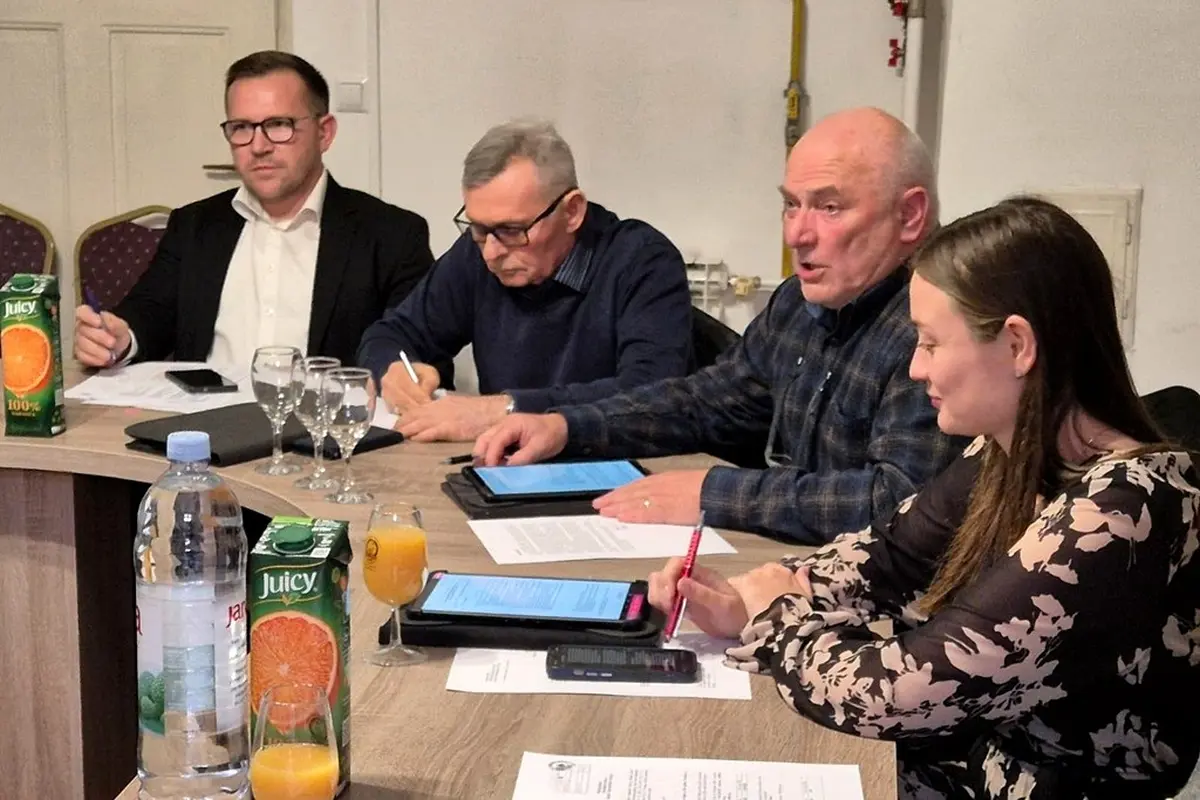 toplice-gradsko vijece-gvt (3) toplice-gradsko vijece-gvt (3)