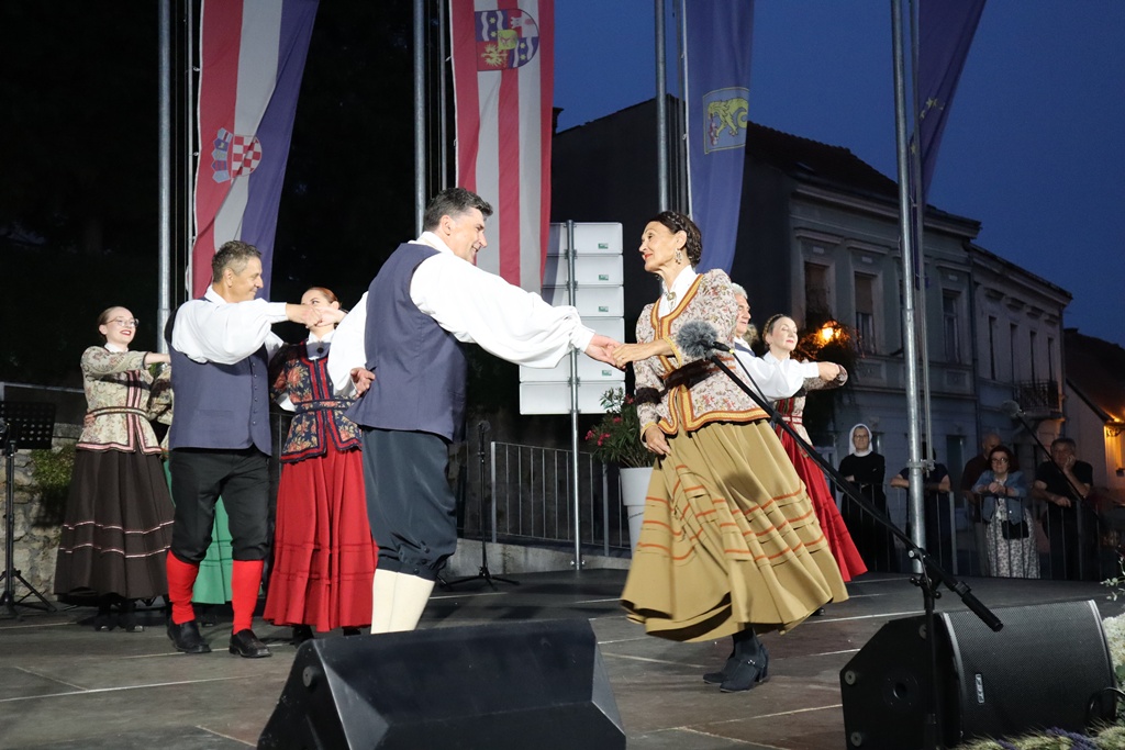 toplicka folklorijada (31) toplicka folklorijada (31)