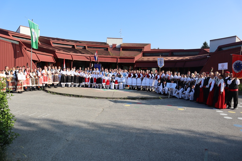 toplicka folklorijada (4) toplicka folklorijada (4)