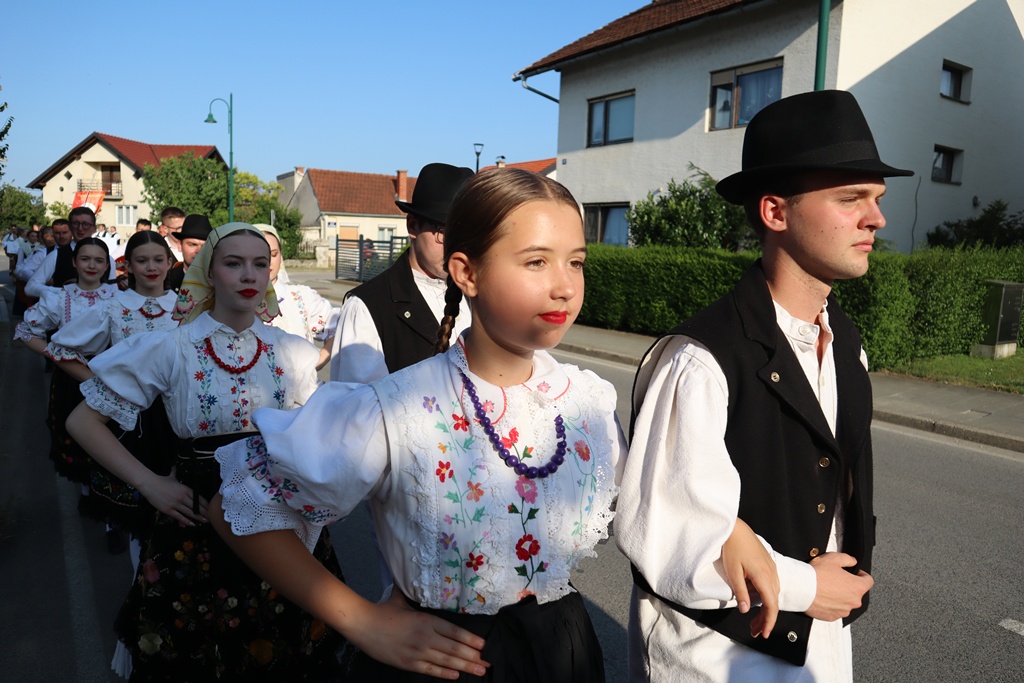 toplicka folklorijada (8) toplicka folklorijada (8)