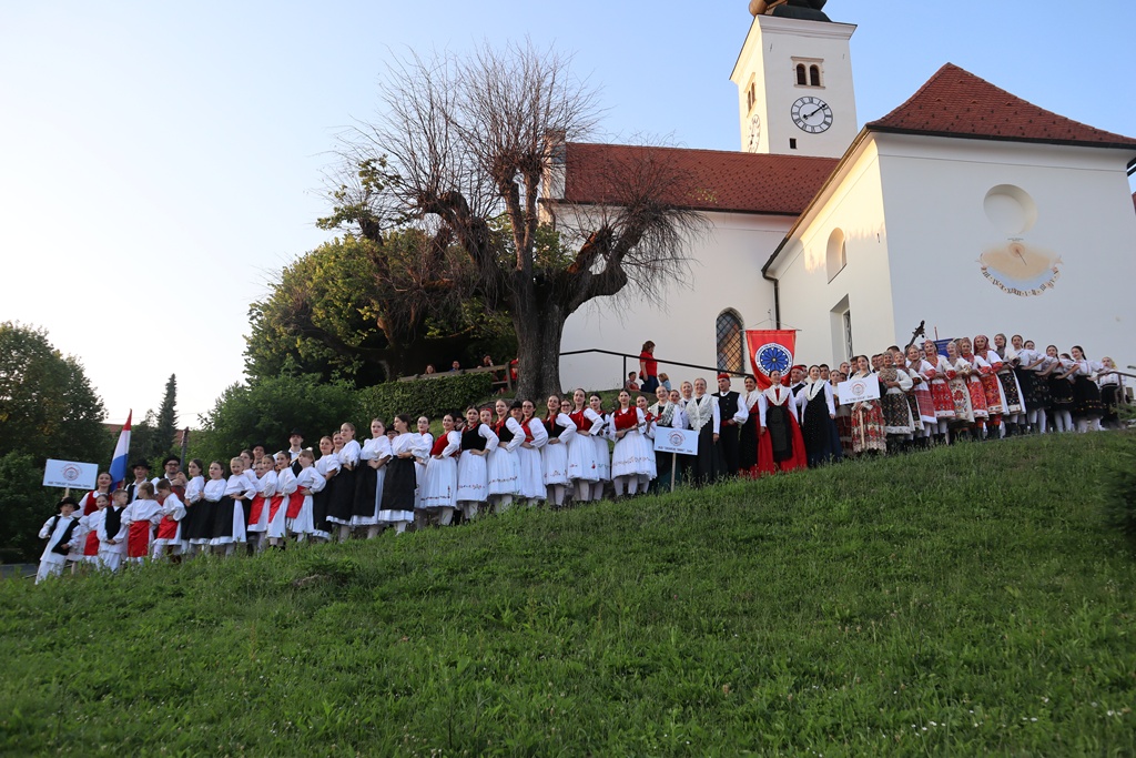 toplicka folklorijada (9) toplicka folklorijada (9)