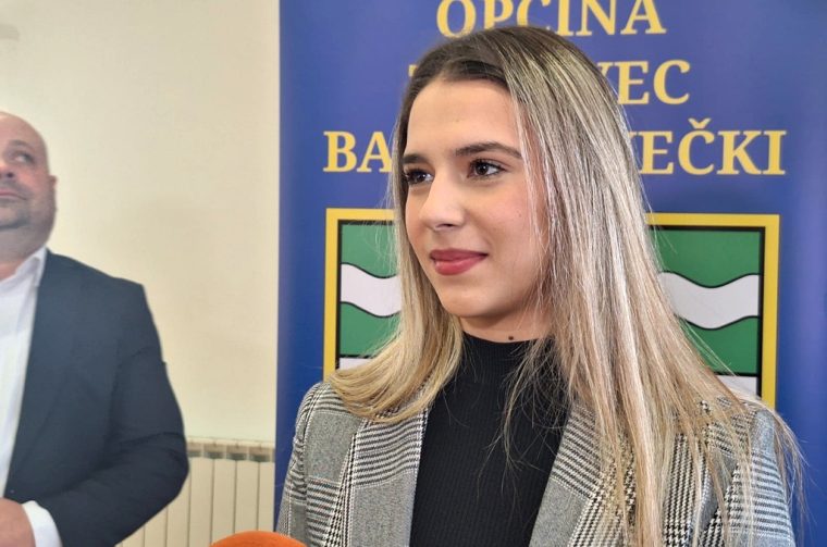 stefani hrman stefani hrman