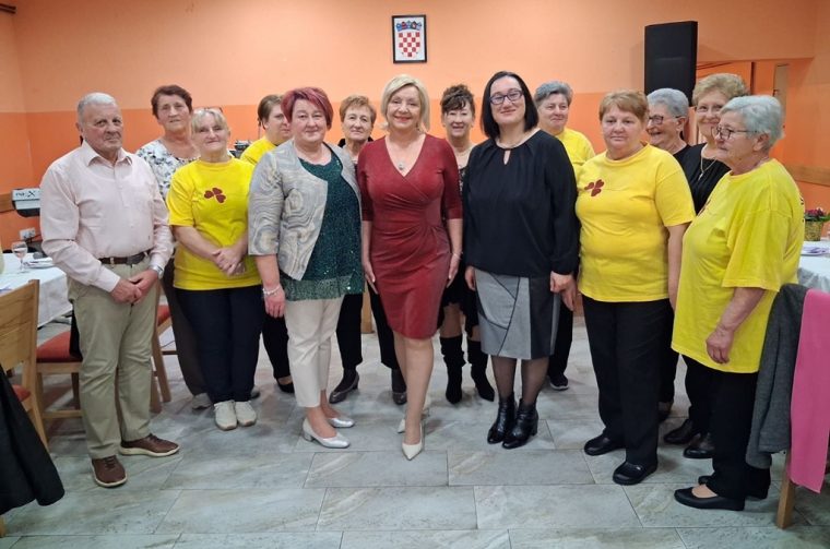 trnovec vecer smijeha (10)