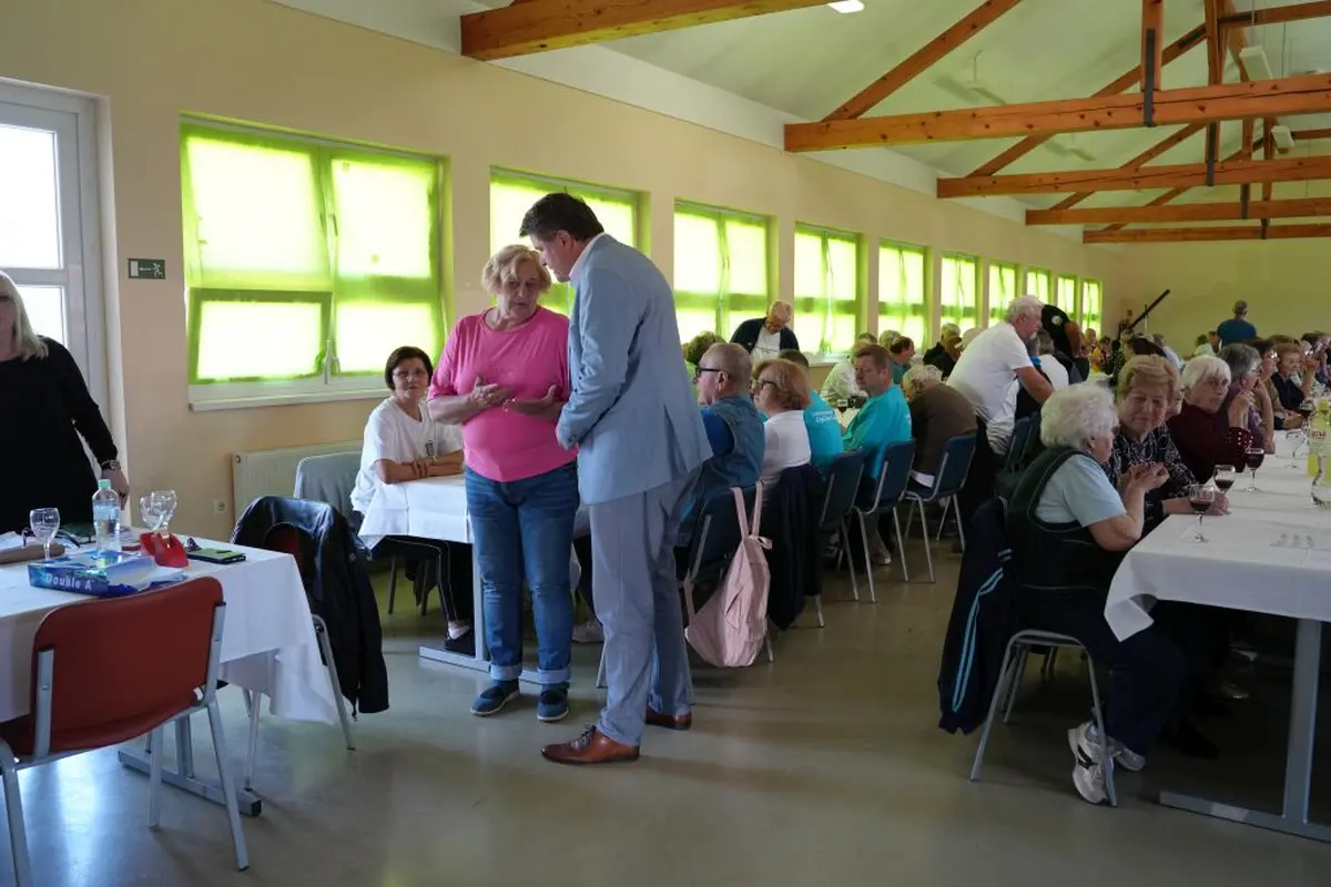 umirovljenici – grad vz 11