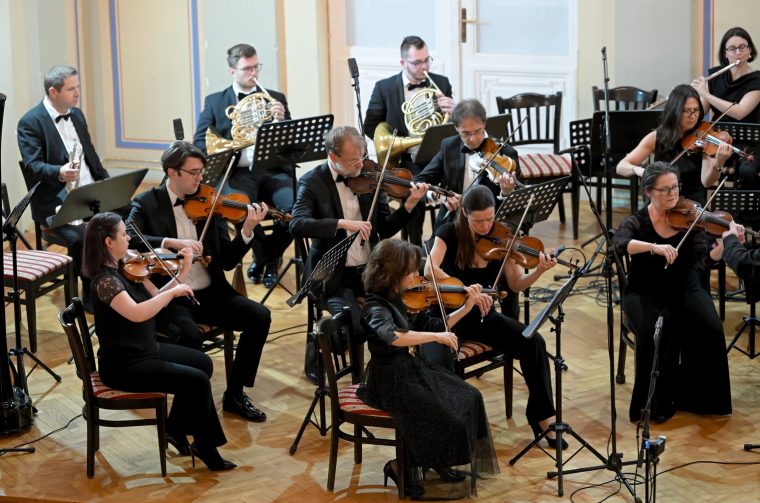 varaždinski komorni orkestar koncertni urd
