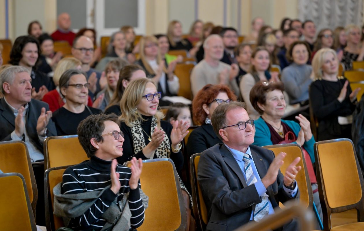 unnamed (9) unnamed (9)