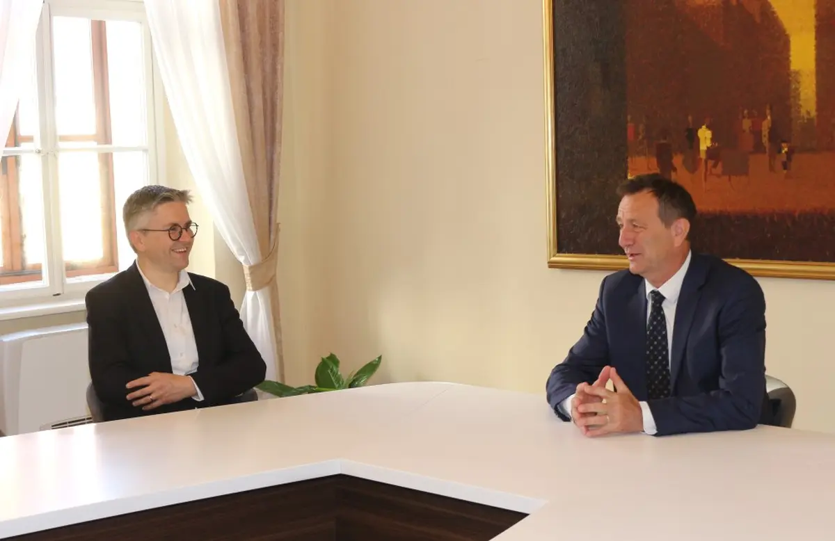 ursuline zvjezdice – grad vz 05