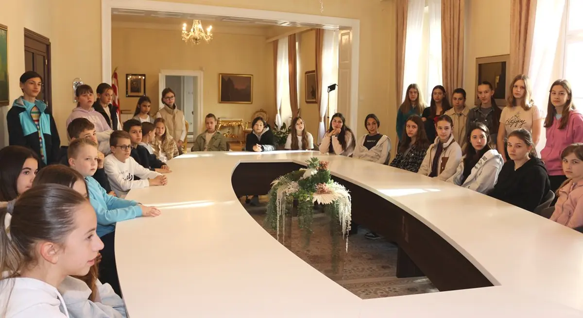 ursuline zvjezdice – grad vz 13