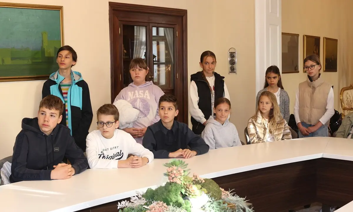 ursuline zvjezdice – grad vz 18