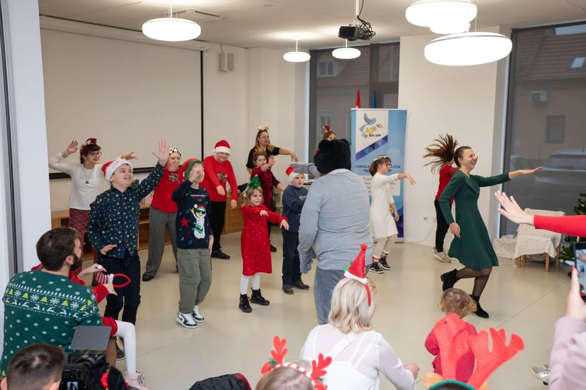 uz tebe sam bozicna priredba – grad vz 03