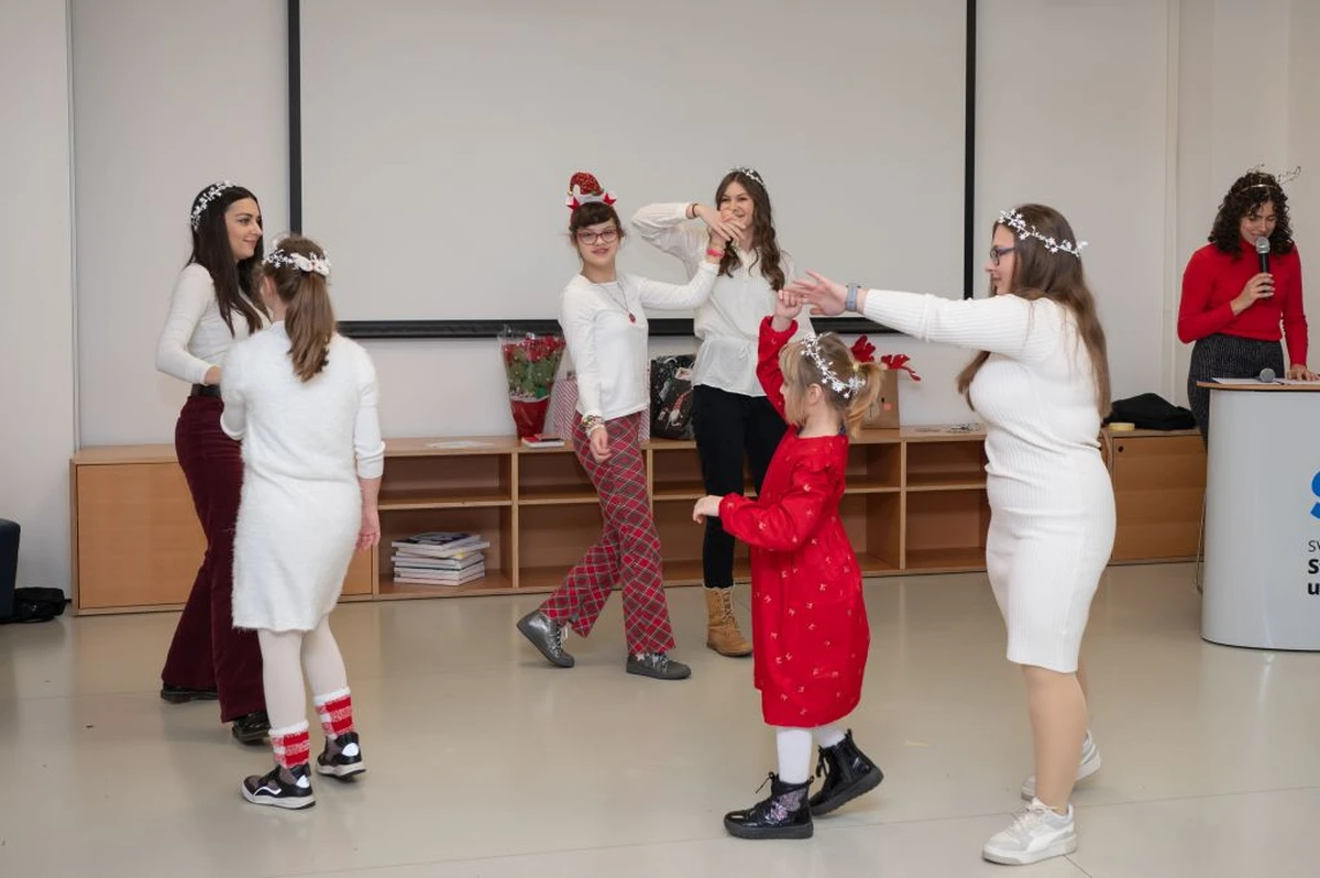 uz tebe sam bozicna priredba – grad vz 12