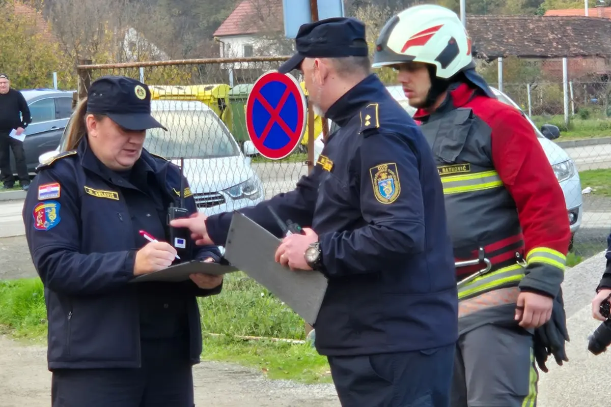 vatrogasna vježba vž toplice.jpg 24