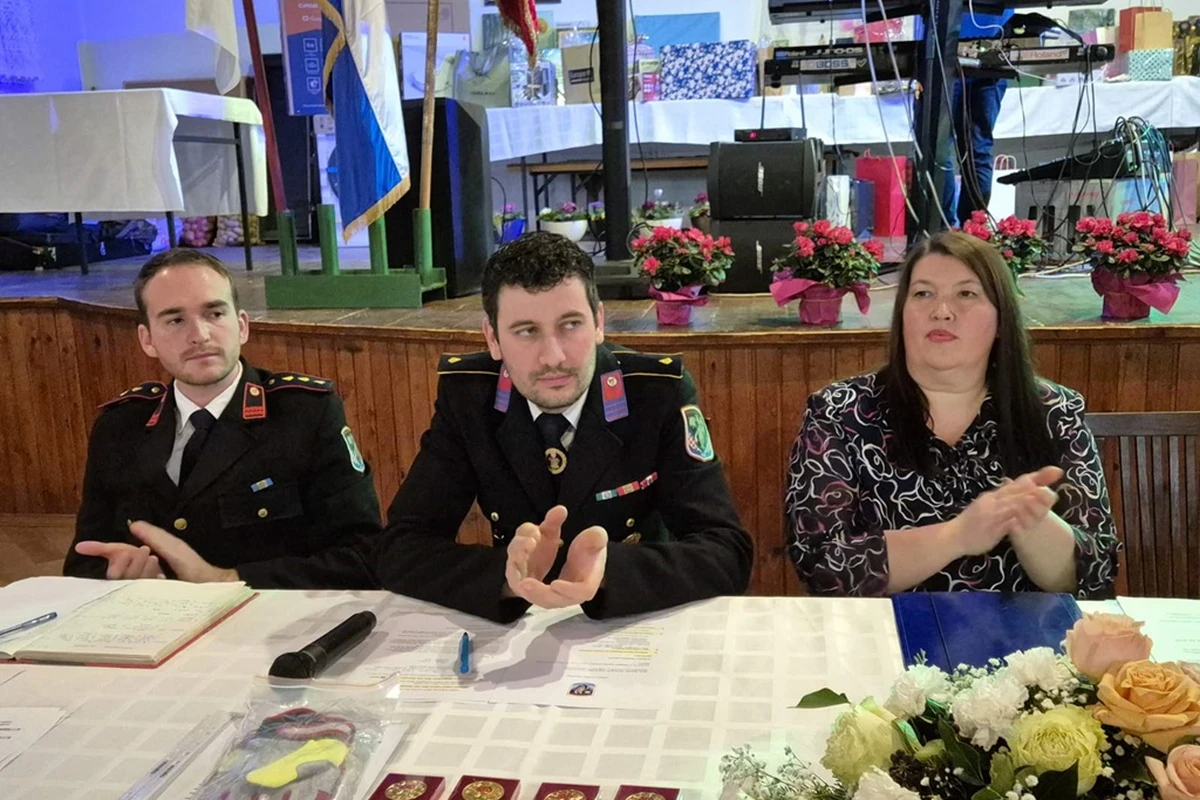 veliki bukovec – sjednica (8) veliki bukovec – sjednica (8)