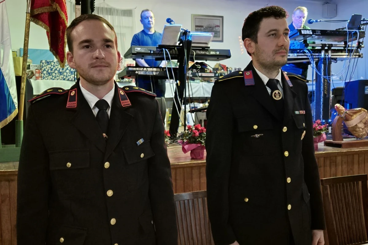 veliki bukovec – sjednica (9) veliki bukovec – sjednica (9)