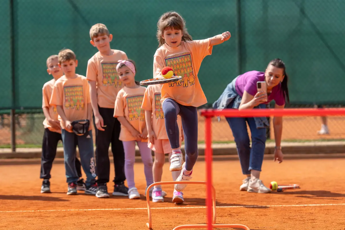 vrtici tenis – zsugv 11 vrtici tenis – zsugv 11